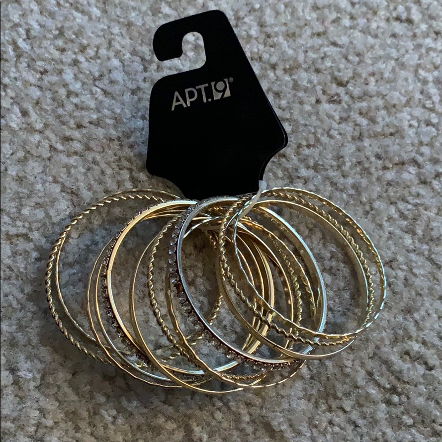 Gold Bangles 12$